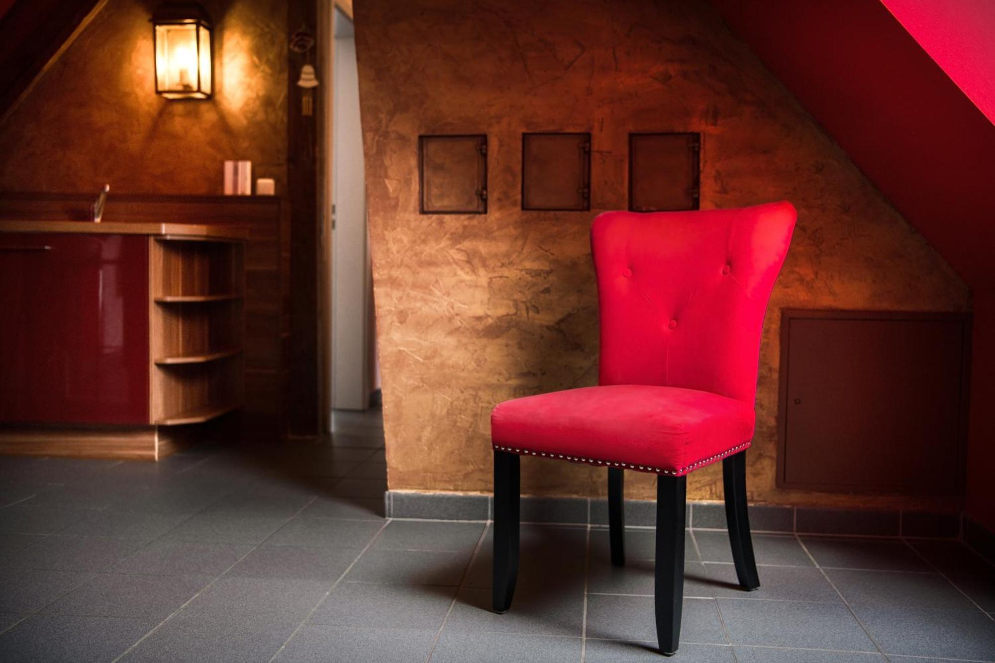 Lustra Stundenhotel - Adults Only Landshut Luaran gambar