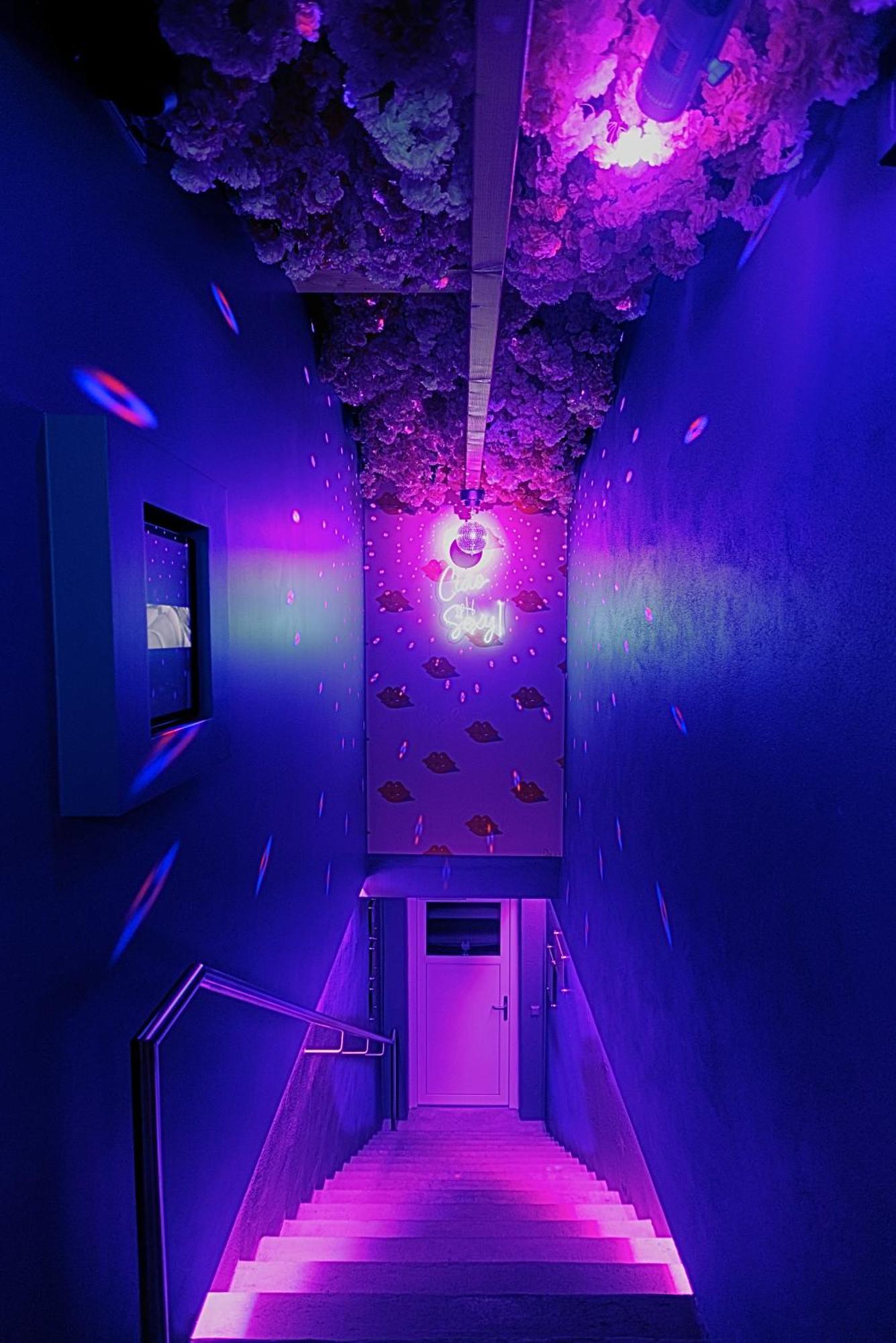 Lustra Stundenhotel - Adults Only Landshut Luaran gambar